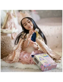 Lottie Poupée reine du chateau Sale